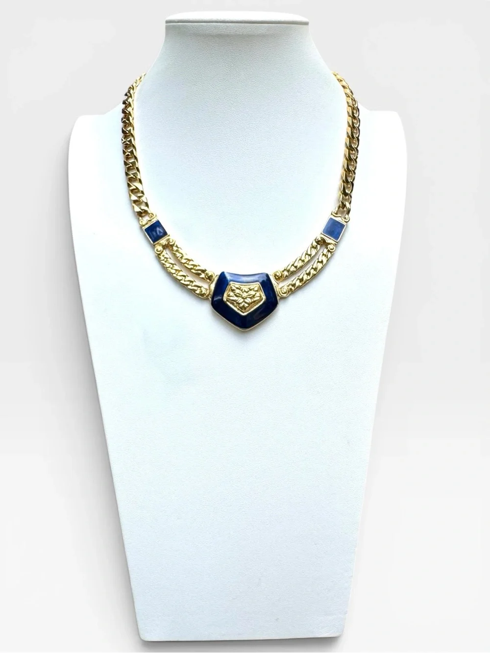 TRIFARI Vintage Blue Enameled Gold-Tone Egyptian Revival Collar Necklace - Picture 2 of 9